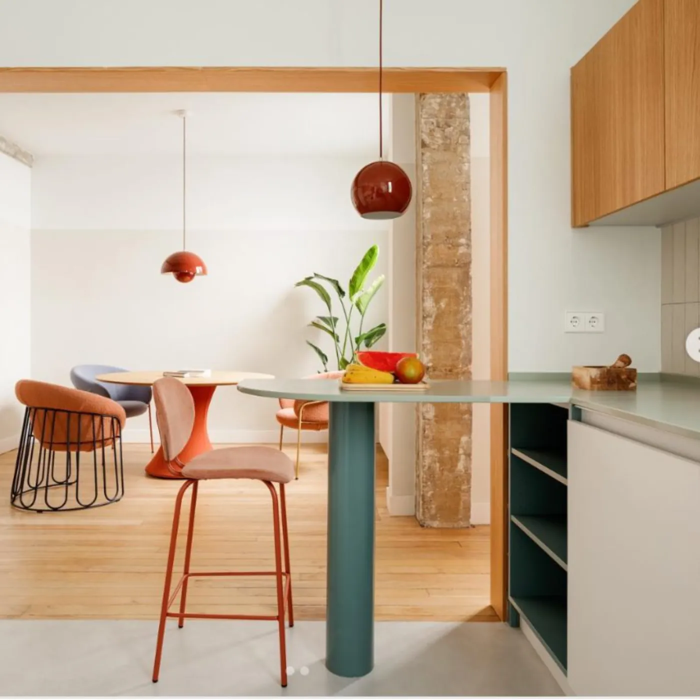 Las tendencias en diseño de cocinas y colores en decoración de hogares que marcarán el 2025