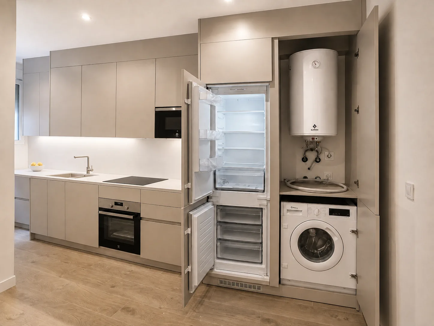 Una cocina de 280 cm de altura con la zona técnica integrada