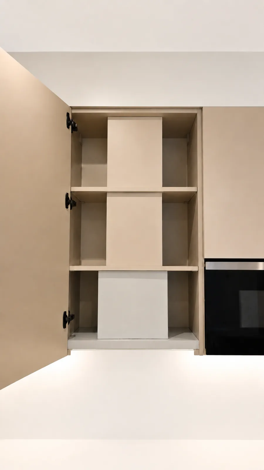 Una cocina de 280 cm de altura con la zona técnica integrada
